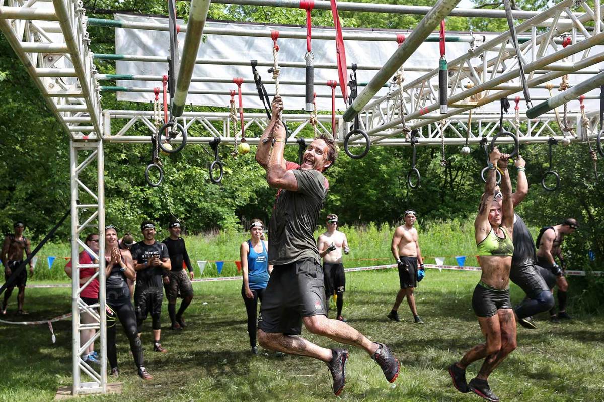 Friday-Night-Lights-for-Spartan-Race-Taylor-Kitsch-539531796_master.jpg